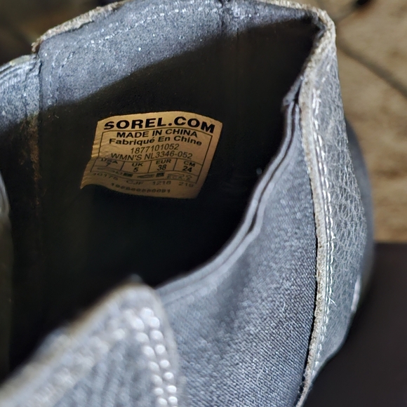 Sorel Black Ankle Boots - Picture 6 of 7